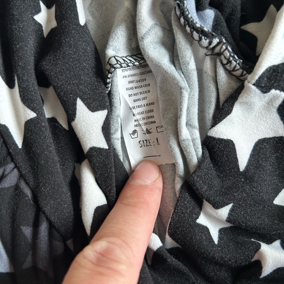 Star Patterned Black Blue and White Shorts - Picture 3 of 3